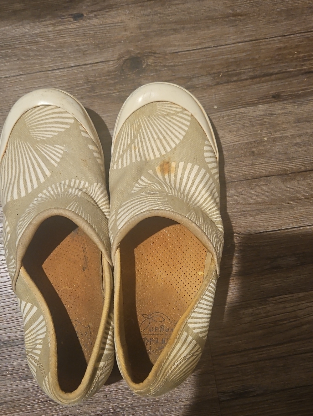 Size 38 Dansko Vegan Volley Chino Palm Clogs
